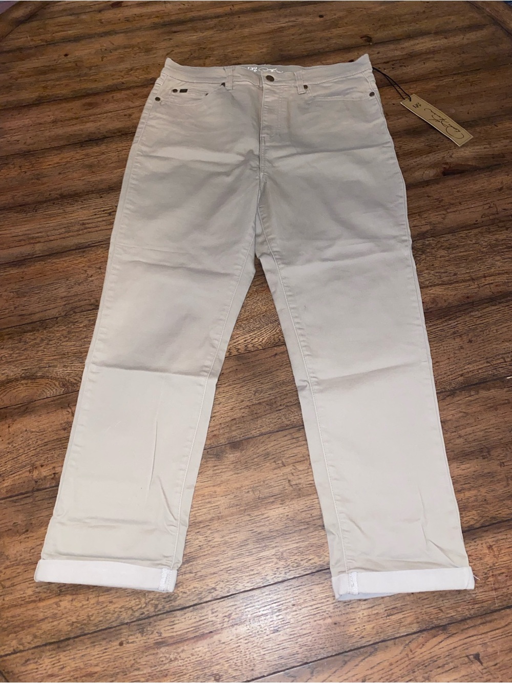 Diane Gilman DG2 Women's Cuffed Ankle Jeans — Size 12T beige